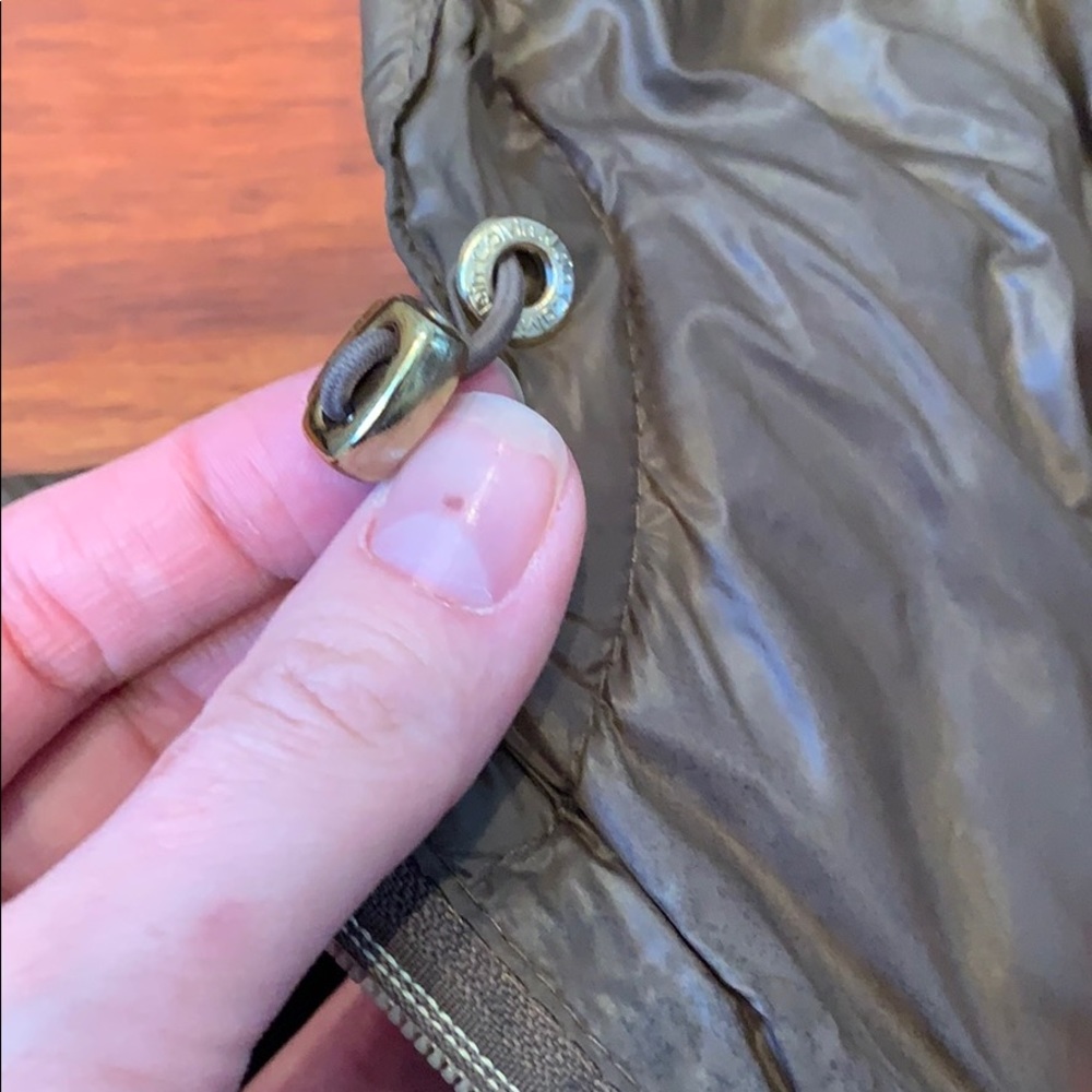Calvin Klein Down jacket ๐ - Picture 4 of 7